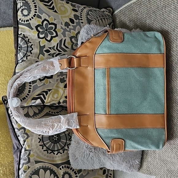 NWT Stone Mountain Purse Ice Blue/Vachetta Belmar Large Dome Satchel Sydney Bag - Picture 4 of 12